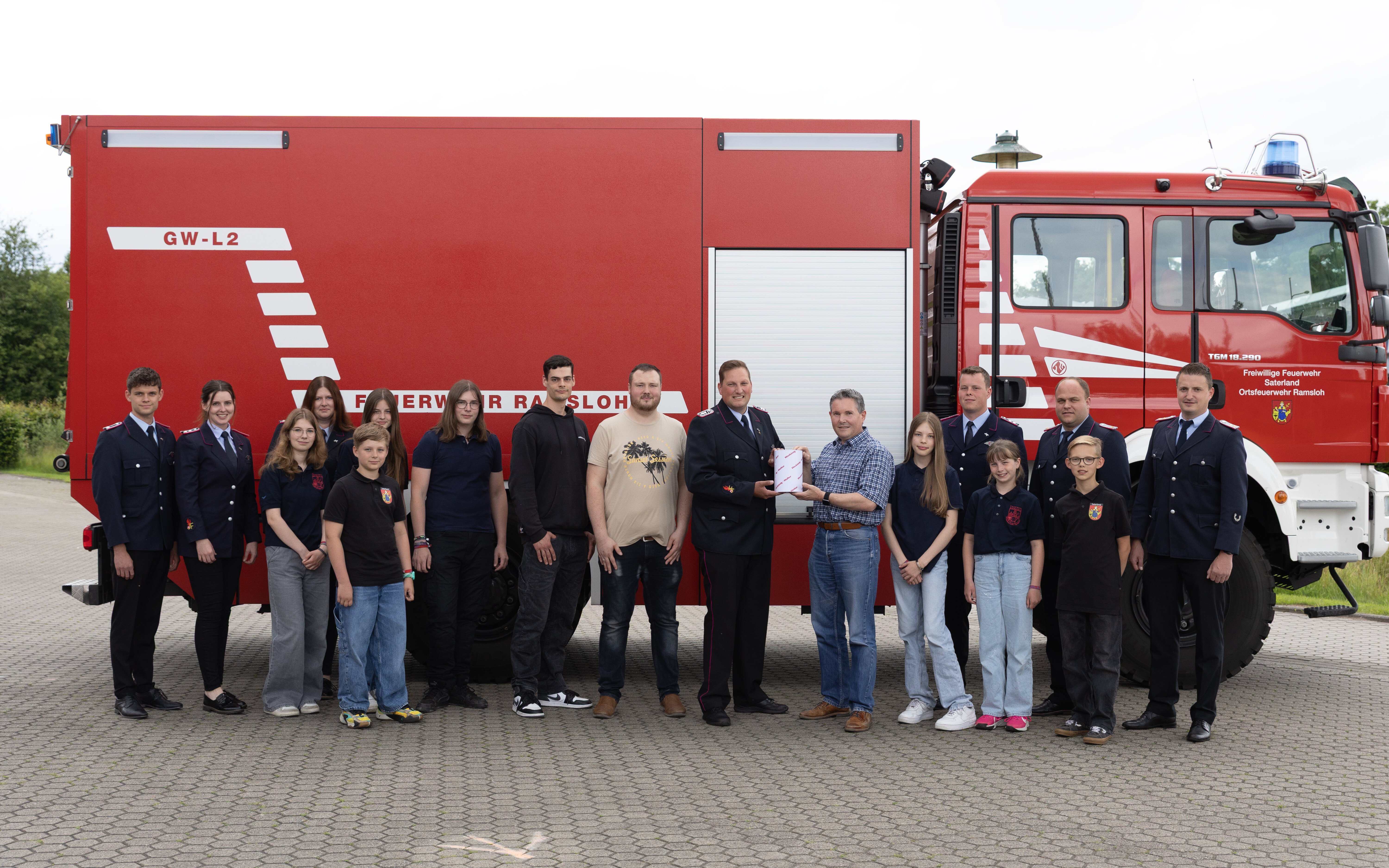 2025_06_spendenubergabe_jugendfeuerwehr-ramsloh.jpg